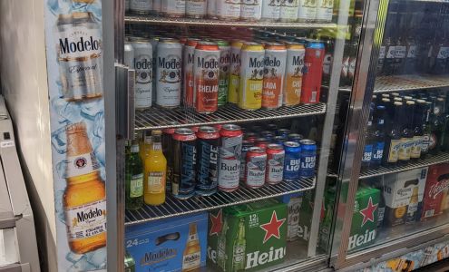 Maximo Deli & Grocery