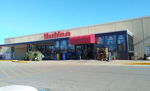 Hy-Vee Grocery Store