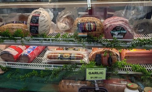 COUNTRY HILLTOP MARKET