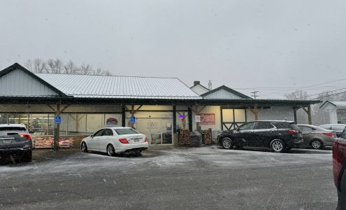 WAYNE'S COUNTRY MARKET