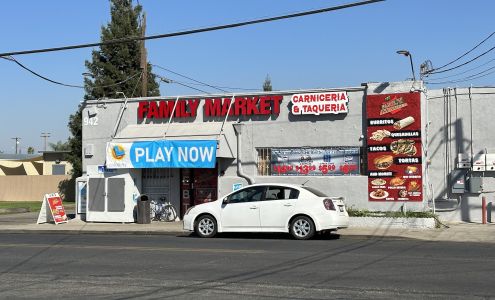Family Market Dinuba