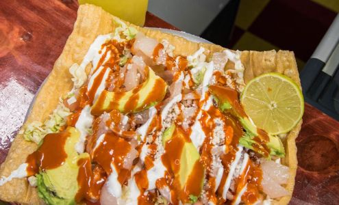 Los Reyes Supermarket And Restaurant