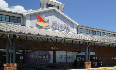 Giant Pharmacy