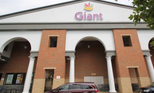 Giant Pharmacy