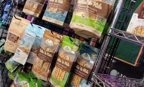 Pawz n' Clawz Natural Pet Food and Grooming