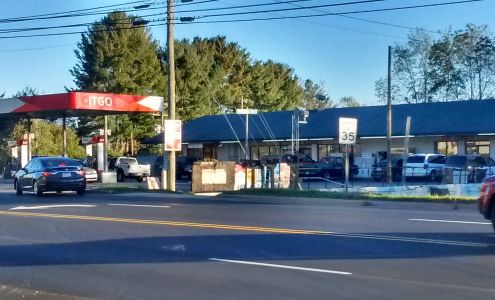 The Corner Market Jefferson