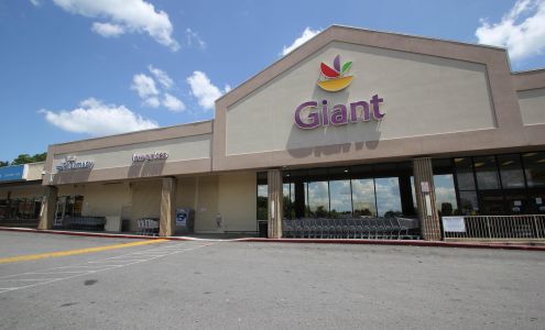 Giant Pharmacy