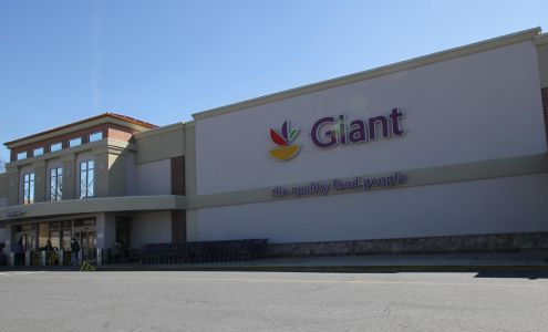 Giant Pharmacy