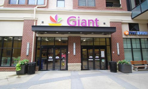 Giant Pharmacy