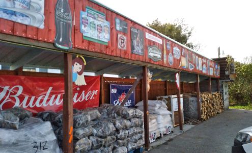 Comins Market Comins