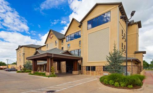 Best Western Plus Cimarron Hotel & Suites