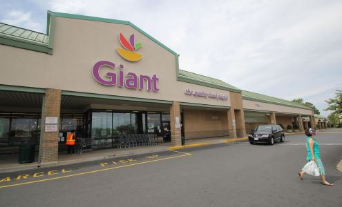 Giant Pharmacy