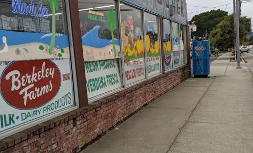 Live Oak Supermarket