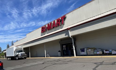 Bi-Mart Membership Discount Stores