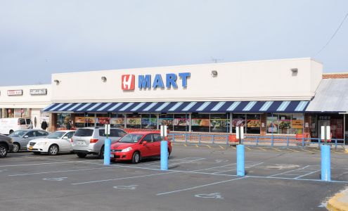 H Mart Williston Park