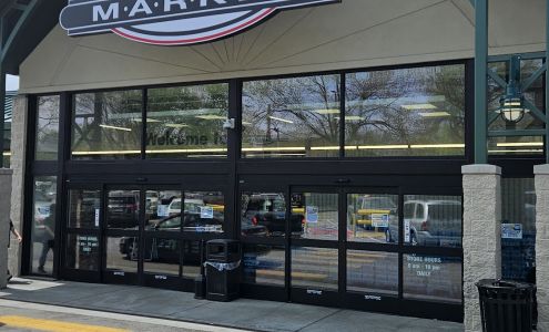 Russ’s Market At 17th & Washington St. – Lincoln