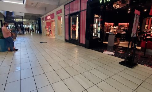 Victoria's Secret & PINK