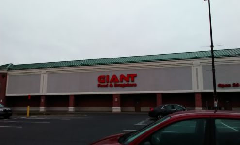 GIANT Pharmacy