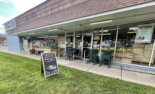 Basil Bandwagon Natural Market - Clinton