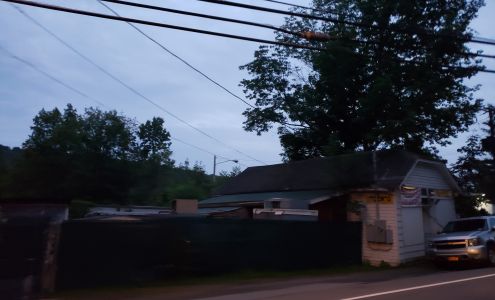 Barrons Grocery Fallsburg