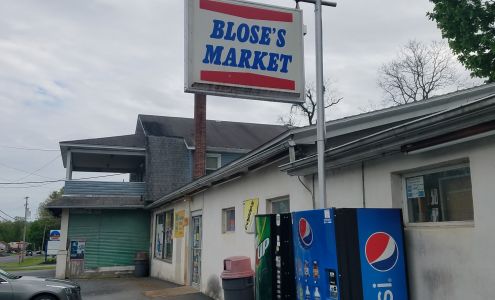 Blose's Market New Tripoli