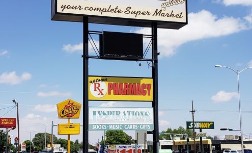 Farmers Uptown Pharmacy Roswell