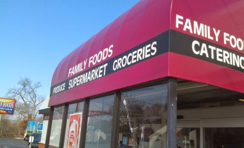 Family Foods & Discount Liquors