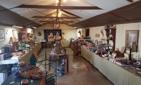 AlexZandra's Antiques and Collectables