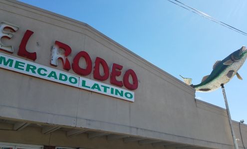 El Rodeo Mercado Latino