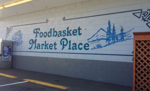 Garibaldi's Bay Market & Liquor Garibaldi