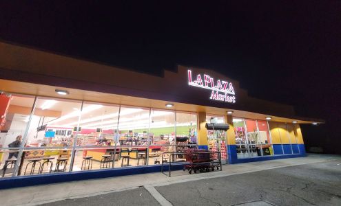 La Plaza Market
