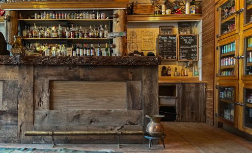 Gold Hill Store & Pub