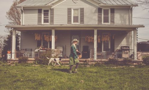 Sunflower Sundries Mount Olivet