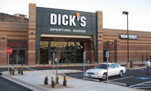 DICK'S Sporting Goods