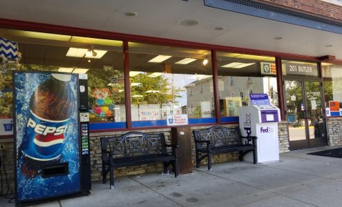 Saugatuck Drug Store