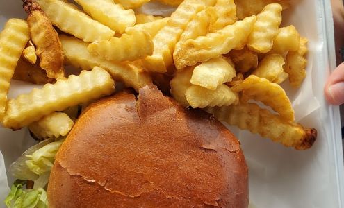 Carolyn's Community Grocery