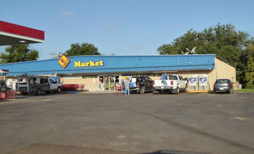 Lowe's Market Menard