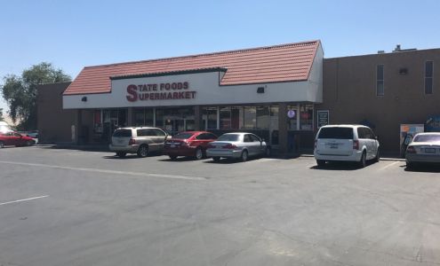 State Foods Supermarket Avenal