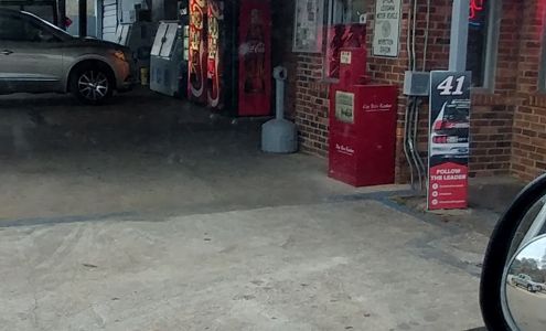 Brook's General Store Mount Hermon