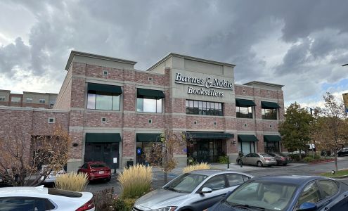 Barnes & Noble