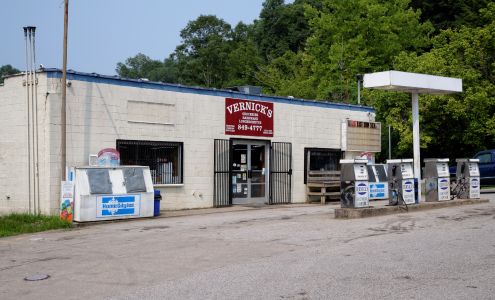 Vernick's Country Corner East Lynn
