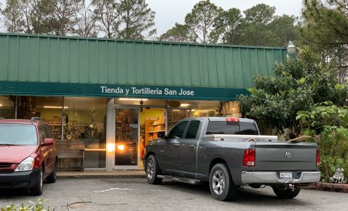 Tienda Y Tortilleria San Jose