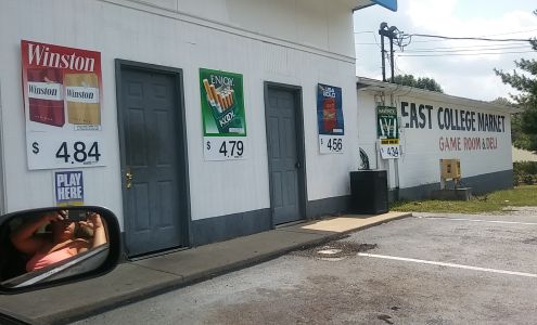 East College Street Market Pulaski