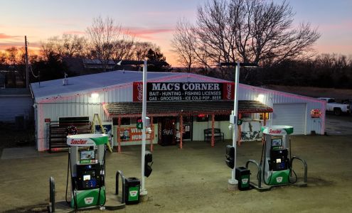 Mac's Corner Stephan