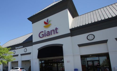 Giant Pharmacy