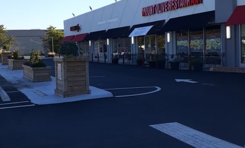 El Compadre Grocery 2