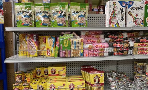 Mangos Market & Deli