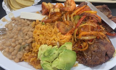 La Lupita Mexican Store and Restaurant - Loudon