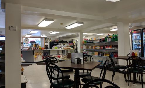 3 Kids Market & Eatery