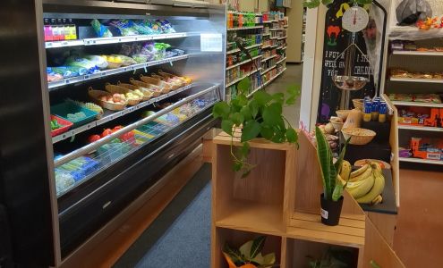 DeCA Commissary Crane